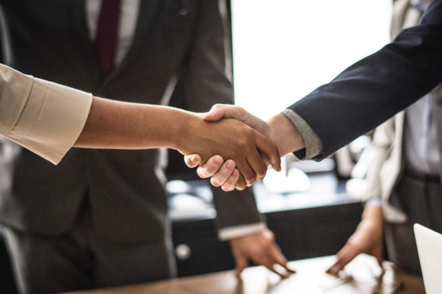 Zusammenarbeit zwischen PrimeSoft Group und its Zug im Bereich vom Vorlagenmanagement