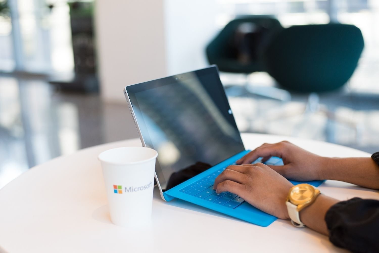 Den Vergleich zwischen Microsoft Office und Microsoft 365 verstehen